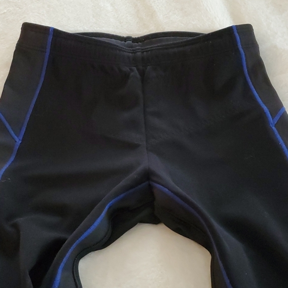 EXCELLENT CONDITION CW-X high performance compress - Picture 14 of 14